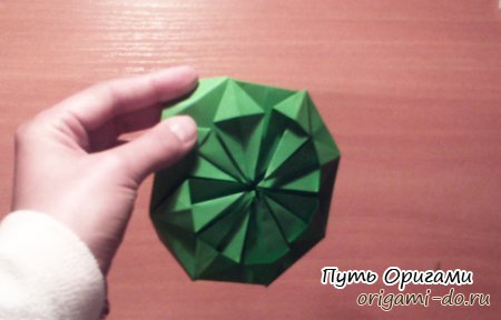 Объёмное 3D оригами «Колесо обозрения»