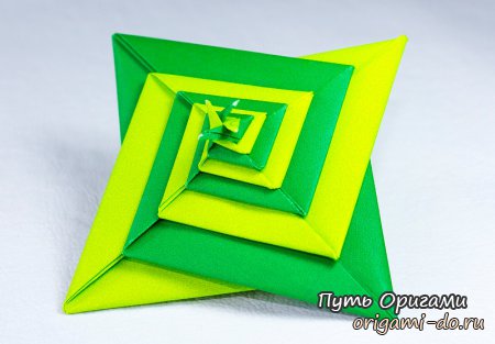 Интересные оригами спирали для новогоднего декора